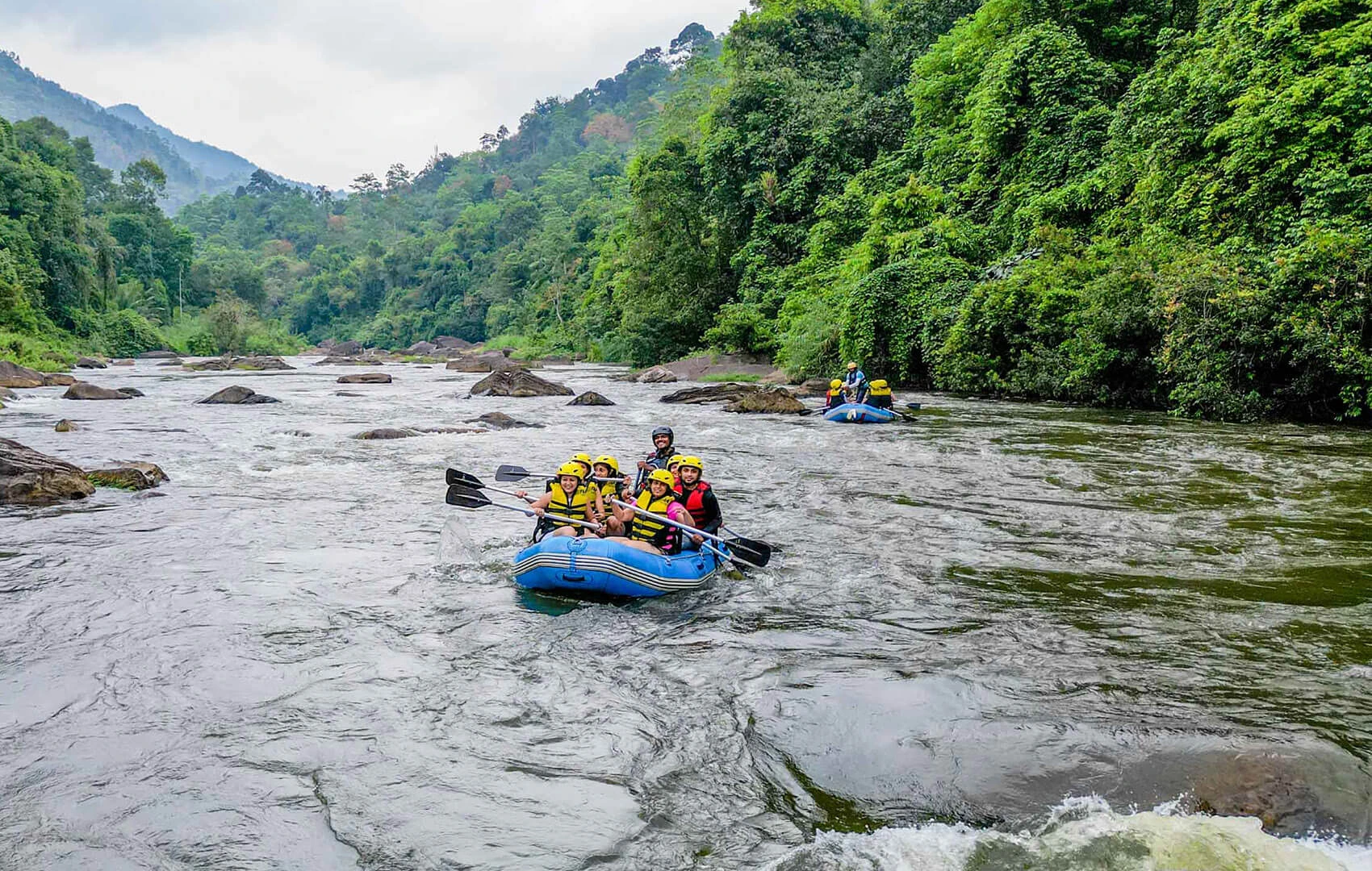 White water rafters in Kitulgala